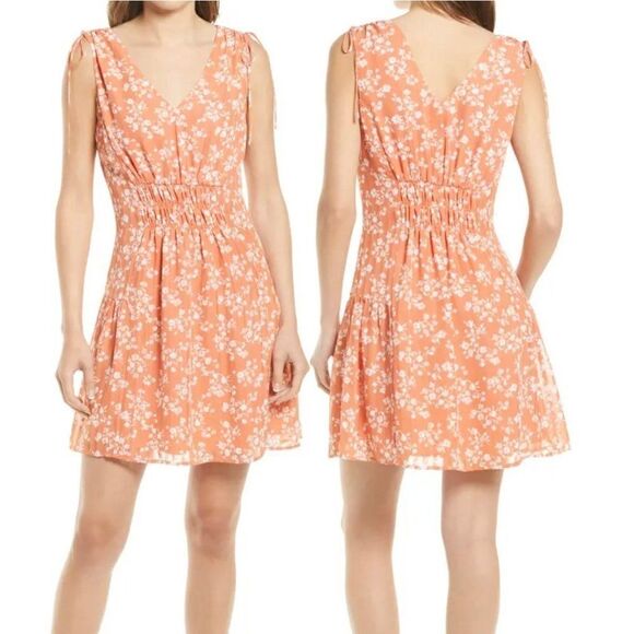Chelsea28 Sleeveless V-Neck Smocked Tie Shoulder Mini Dress Coral White Medium - Picture 1 of 13